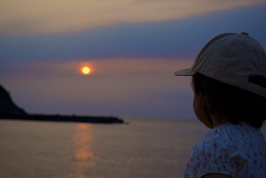 大田市温泉津港　夕日