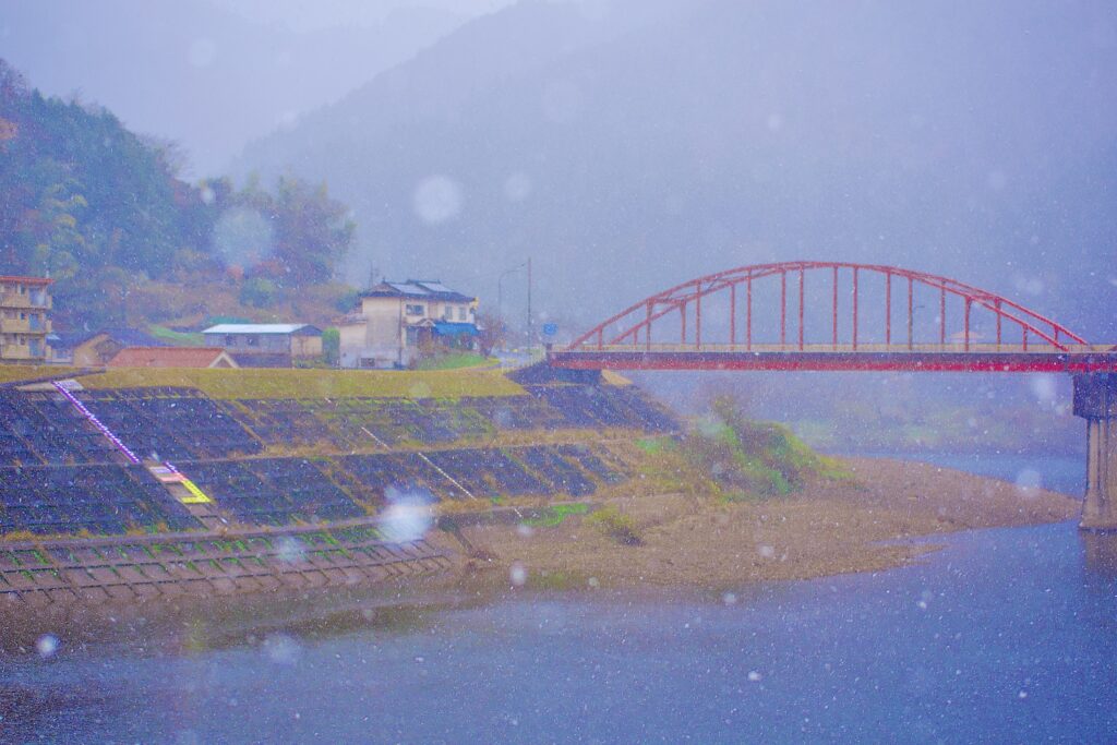 川本大橋　雪景色